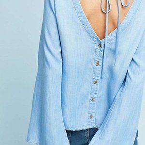 🎉HOST PICK🎉Anthropologie Cloth and Stone Denim Blue ButtonUp Back Blouse